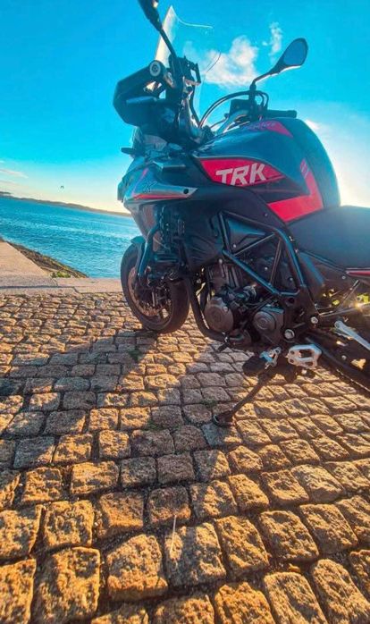 Mota trk500 bom estado