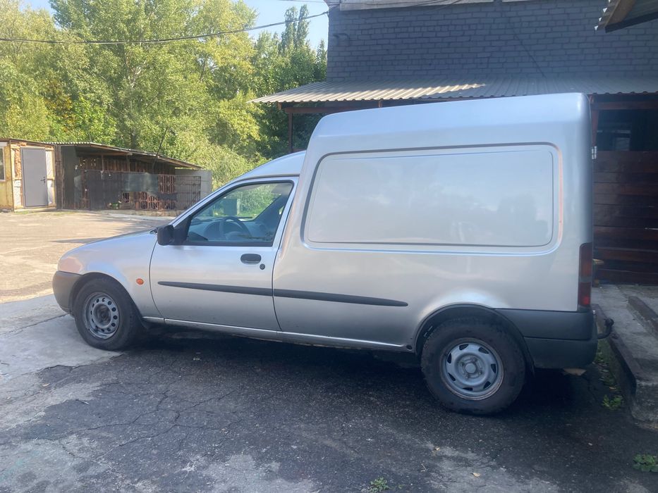 Продам Ford курьер