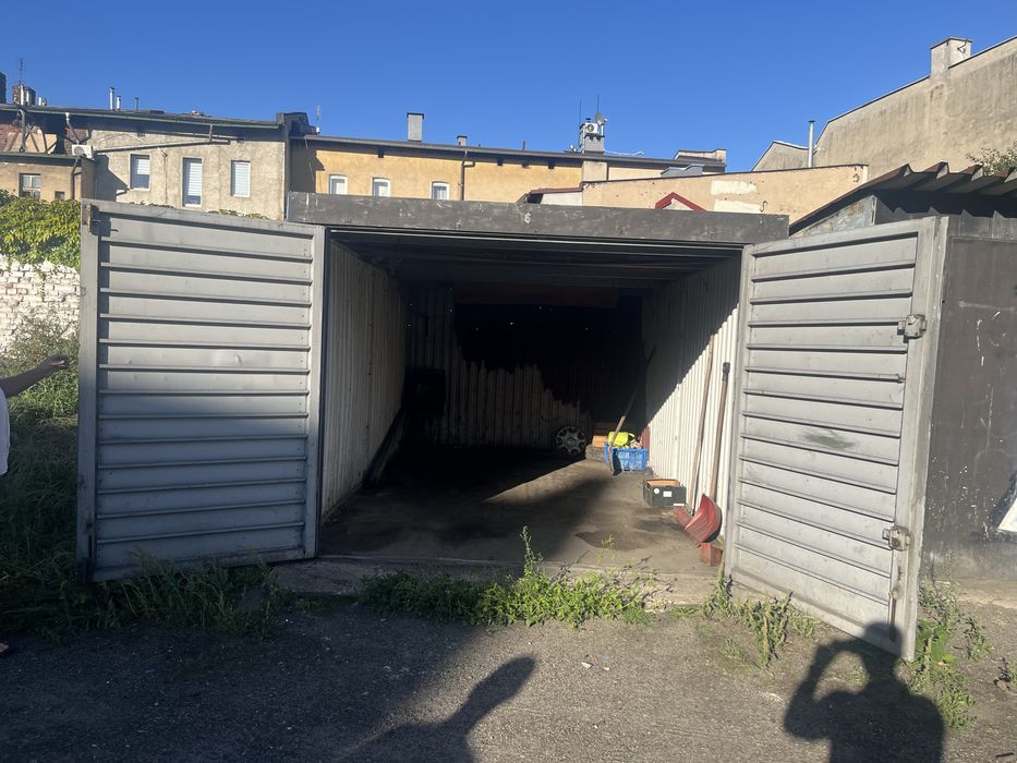 Sprzedam garaż ul. Hajducka 41/43