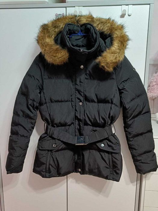 Класичний чорний натуральний пуховик для підлітка або пані S-М Esprit