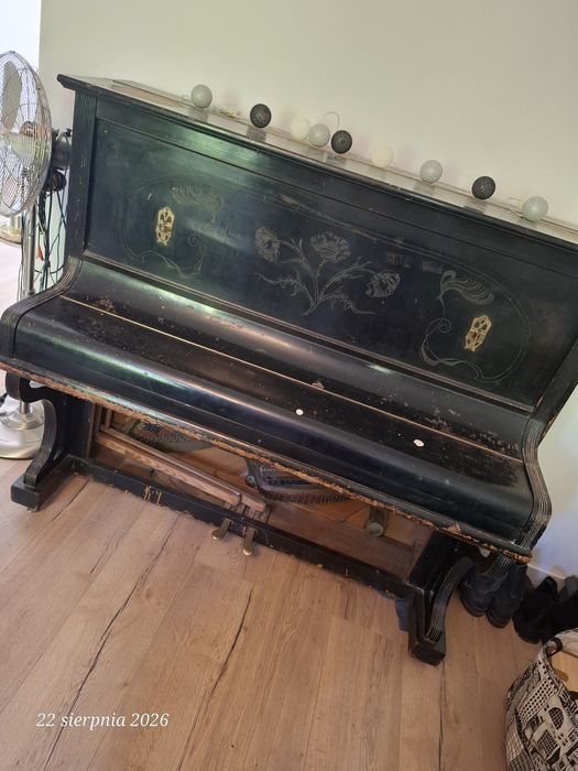 Pianino L. F. Schmidt i Syn