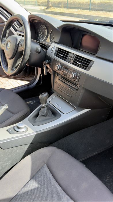 Bmw 318D touring a diésel de 2007/12 em bom estado