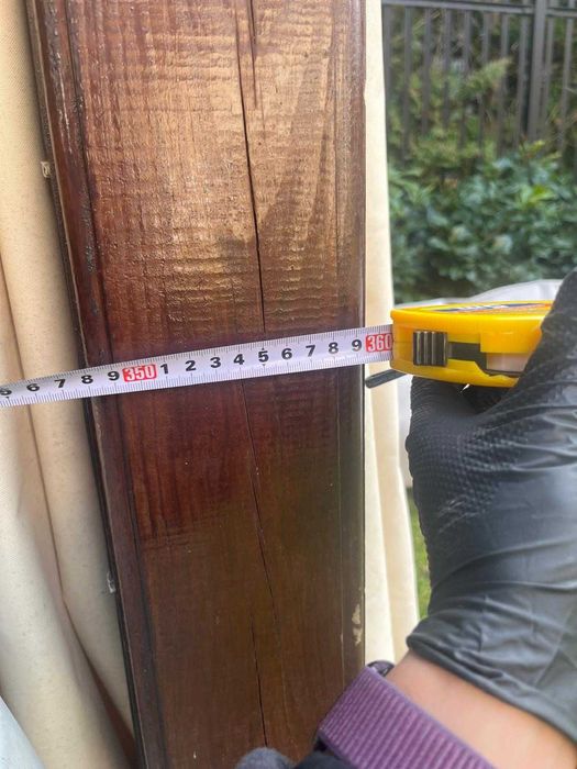 Altana ogrodowa, stół, krzesła i dodatki