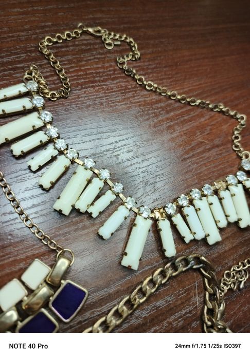 Zestaw naszyjników vintage