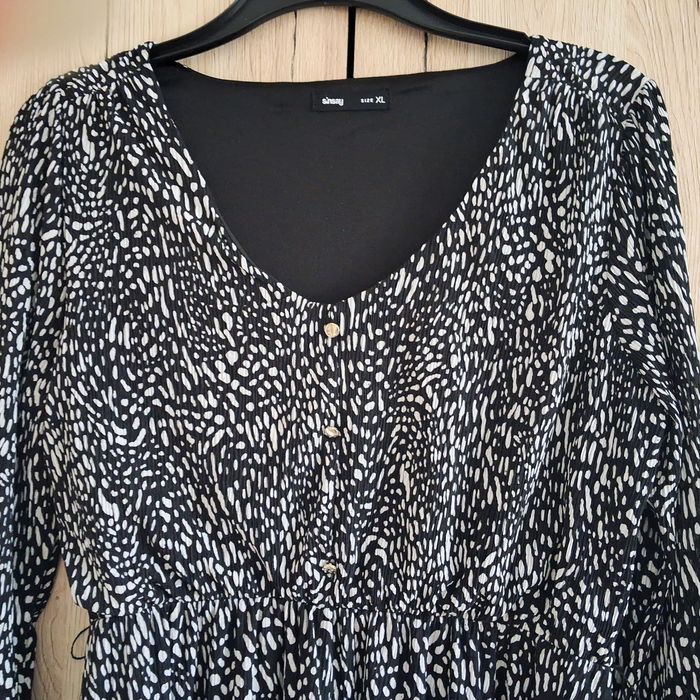 Sukienka nowa bez metki Sinsay XL/42/44 damska biust do 135 cm