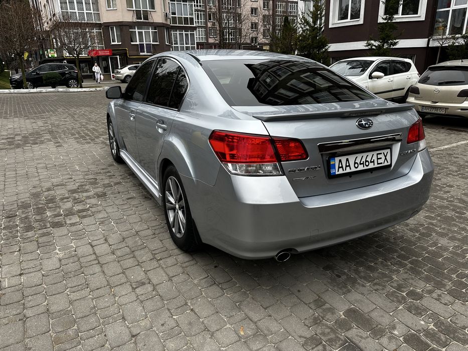Subaru Legacy 2012