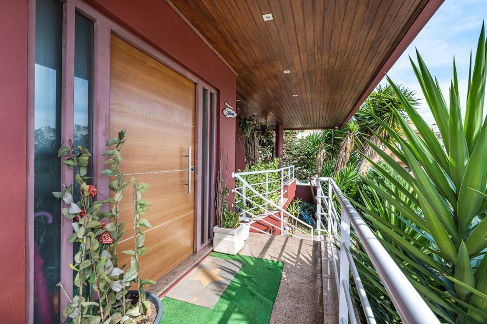 Moradia V4 3Frt 4 Pisos c/ Piscina Centro Leça da Palmeira