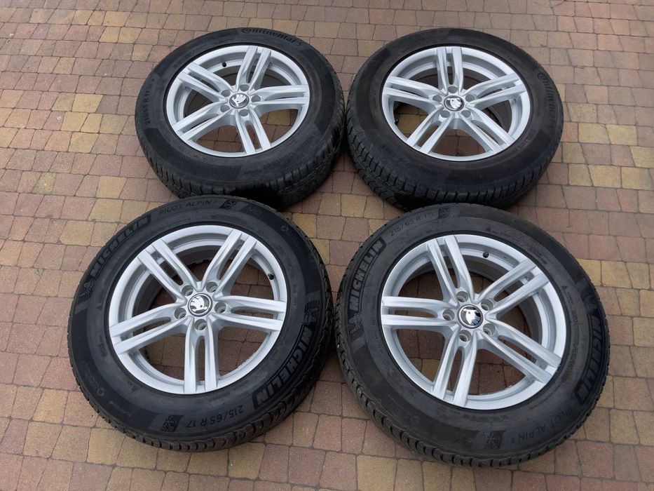 3827. Alufelgi 17" koła letnie Vw Golf Jetta Skoda Octavia Superb 5x112 ET40 225/45/17 2024r jak nowe