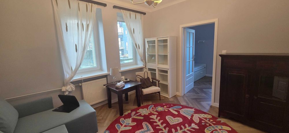 42 m² po remoncie | 2 pokoje | parking w cenie | Flisa