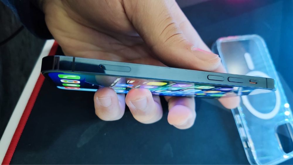 Iphone 12 pro em muito bom estado