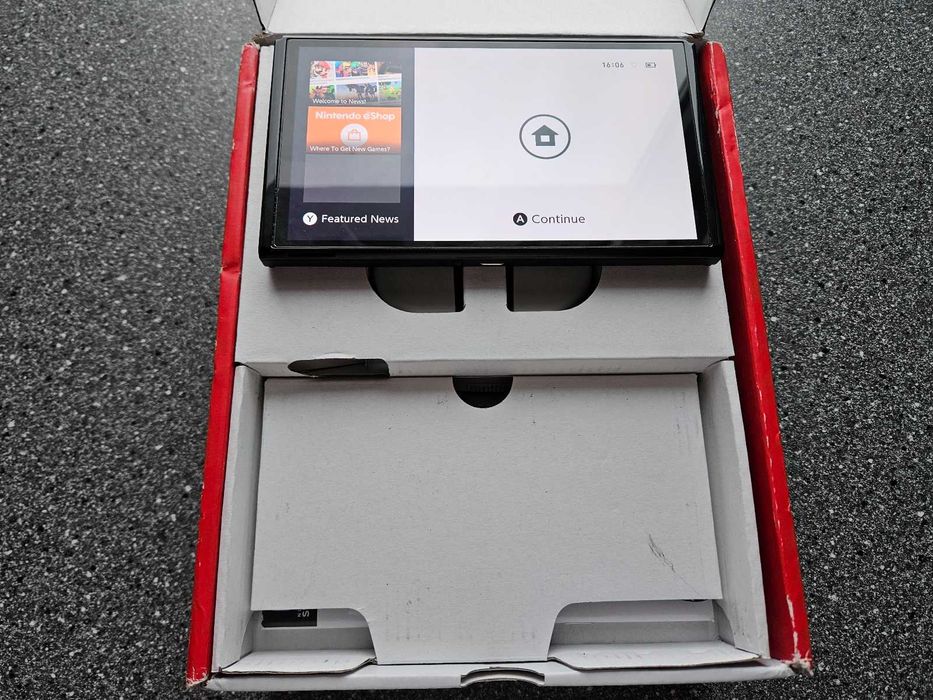 Nintendo Switch Oled wersja biała komplet z grami