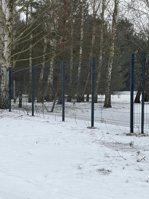 Słupki ogrodzeniowe, ogrodzenie panelowe
