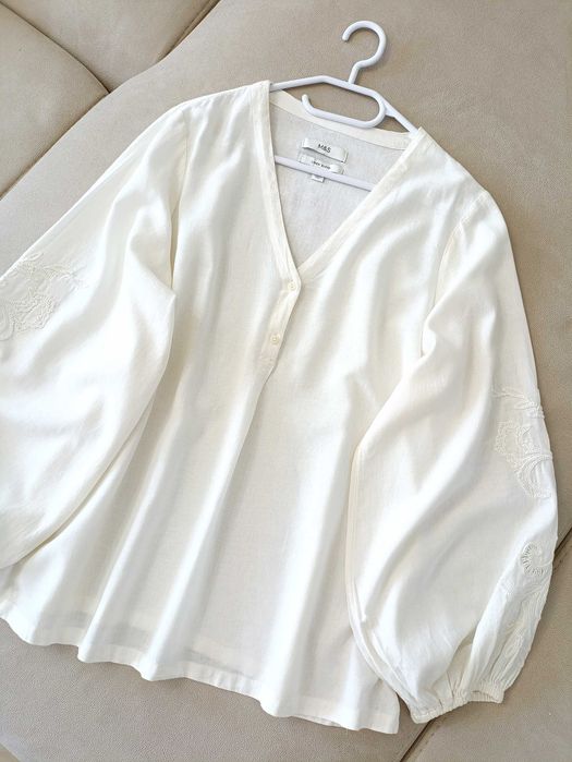 Блуза  з вишивкою M&S, розмір XXL