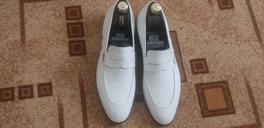 Лоферы GUCCI  оригинал Италия 44- 45 туфли мокасины