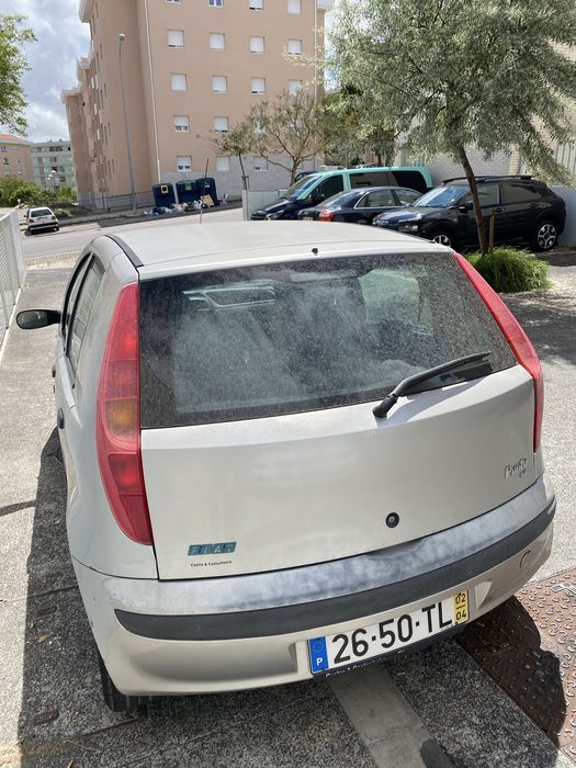 Fiat Punto 2002, gasolina.
