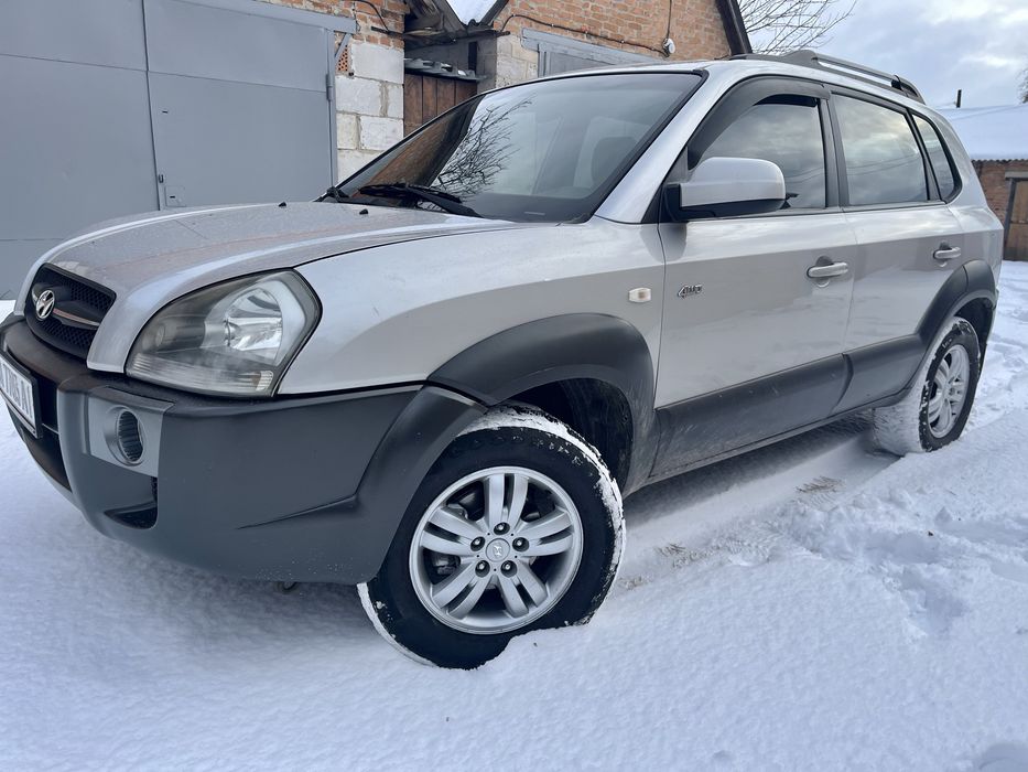 HYUNDAI Tucson 4*4. 2.0бензин! 2006год.