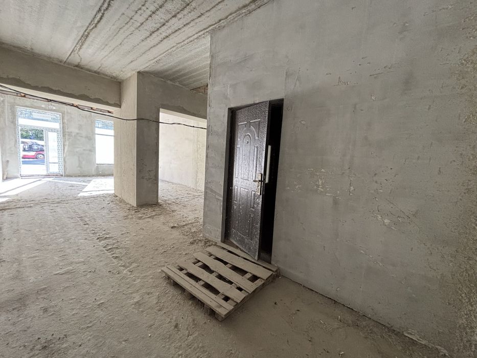 Оренда приміщення 70 м². Галицька. Бізнес. Фасадне. Шоурум. Кавʼярня