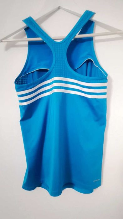 Niebieska koszulka na ramiączkach adidas