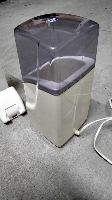 Iogurteira Eléctrica – Recipiente de 1 Litro com Tampa