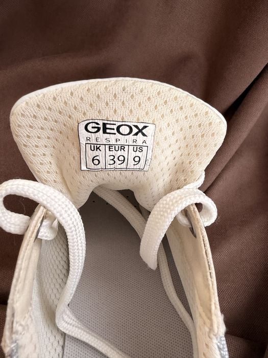 Кросівки GEOX на танкетці, 39 р.