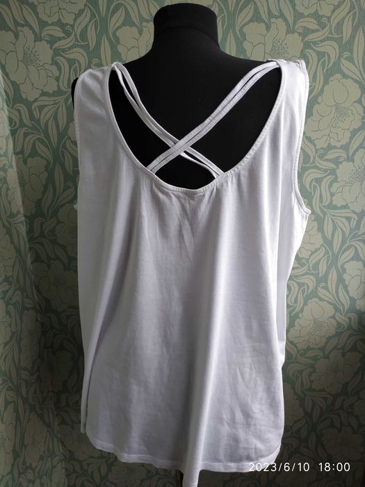 Топи жіночі батал