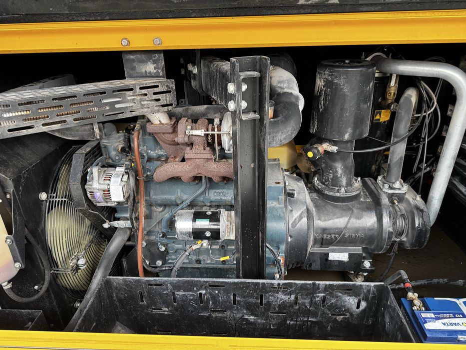 Kompresor srubowy KAESER M64 Zestaw piaskowania