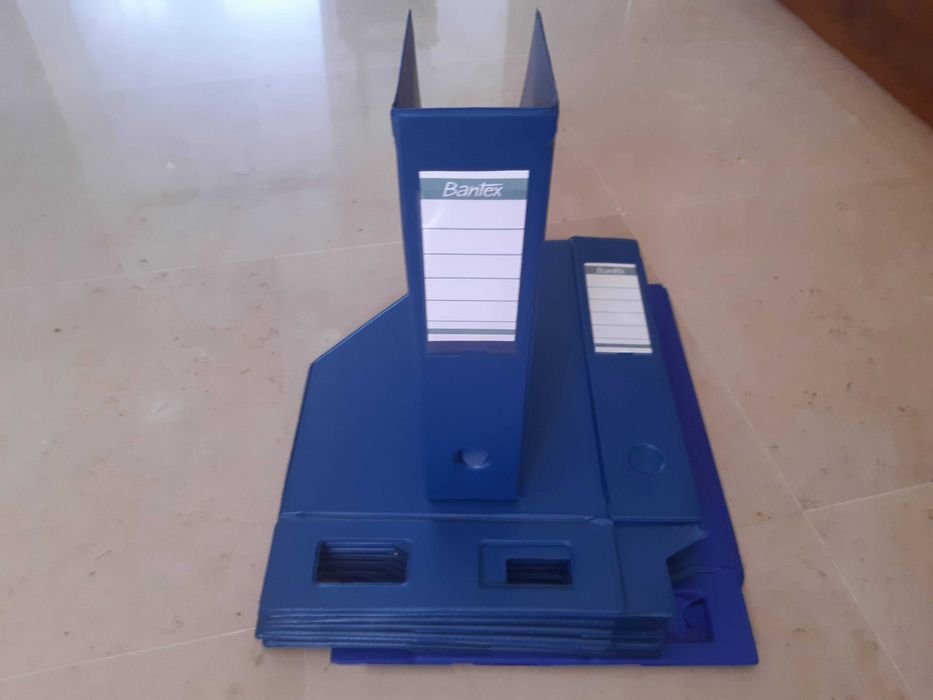 Conjunto 10 pastas plastico para arquivo A4, como novas