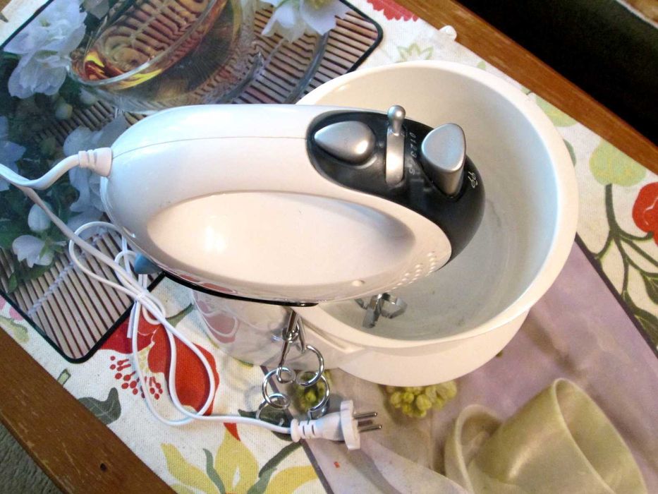 Миксер ClaTronic стационарный чаша набор насадок НОВЫЙ 5 скоростей