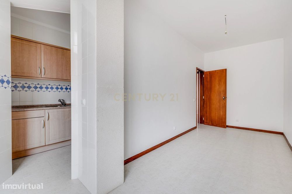 Apartamento T 4  em Faro no centro da cidade a 300m do mercado Municip