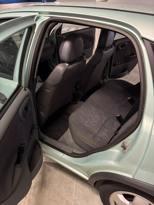 Opel Corsa - 01 - 1.0