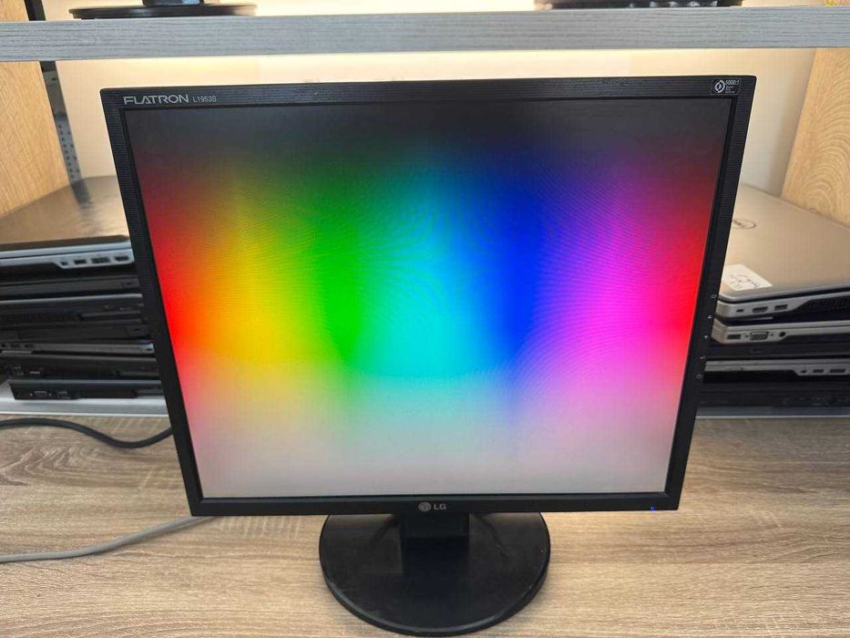 Б/В  LG Flatron L1953S-BF — 19" / 1680×1050 / VGA + DVI