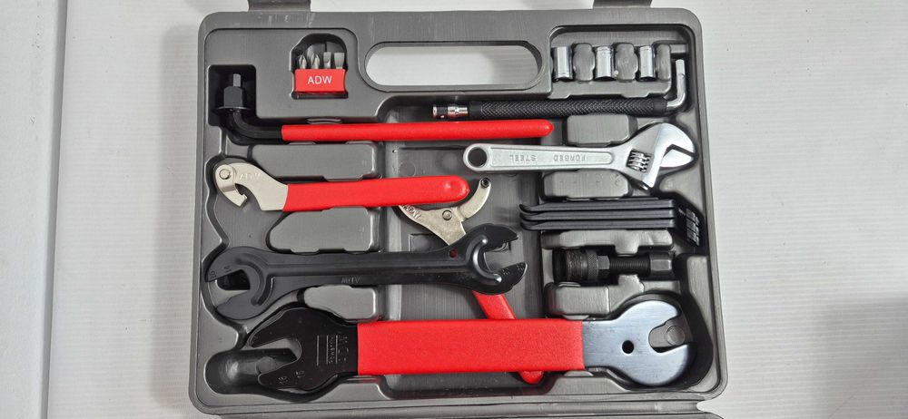 Nowy Zestaw Narzędzi Rowerowych Powerfix – Walizka 37 elementów