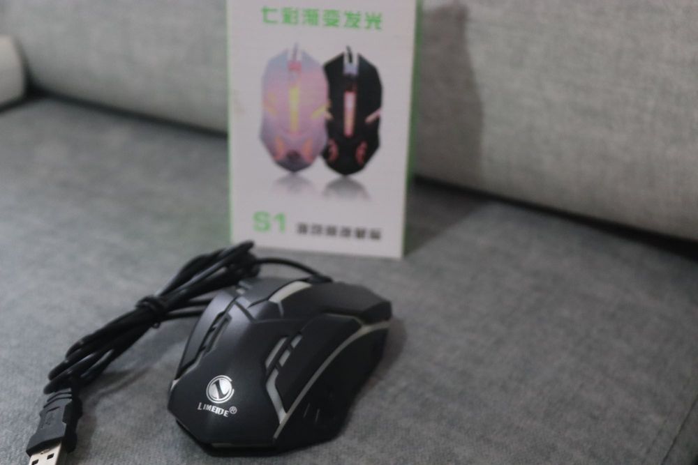 Mouse com LEDs – Design Moderno e Alto Desempenho