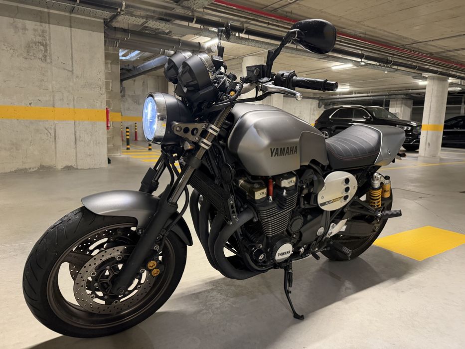 Yamaha XJR 1300 Racer (2015) — Apenas 3.600 km — Edição limitada SC-Project