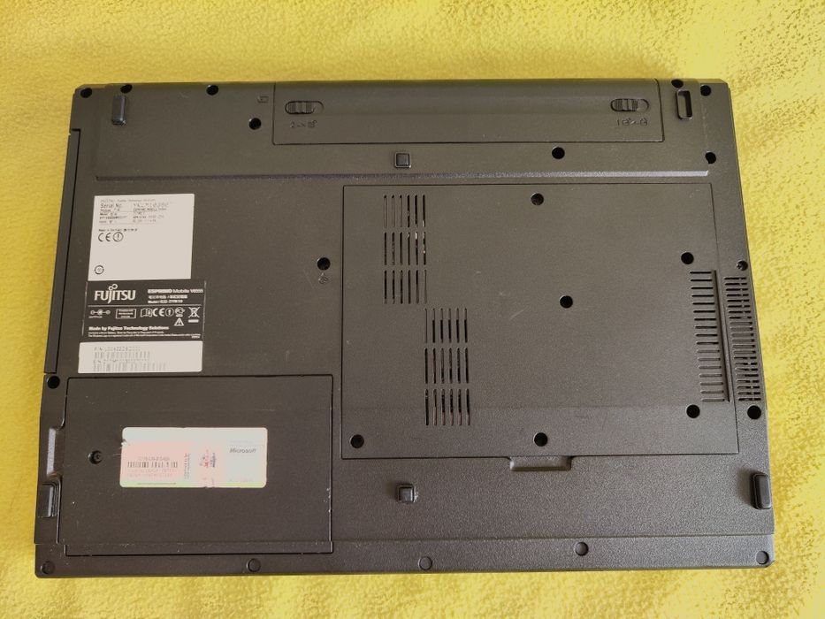 Portátil Fujitsu Esprimo Mobile (peças)