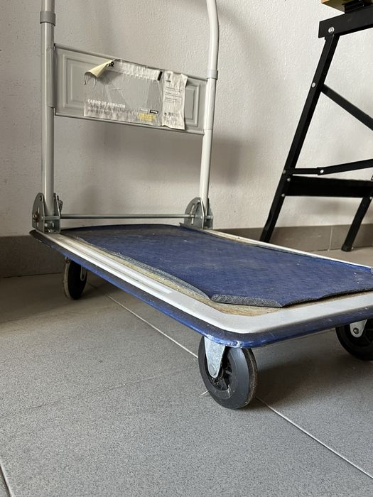 Carro de transporte de mercadoria