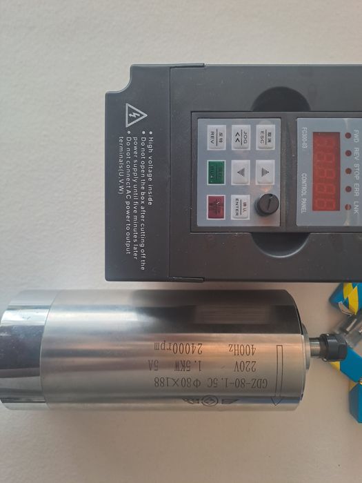 Frezarka .Wrzeciono cnc  silniki krokowe