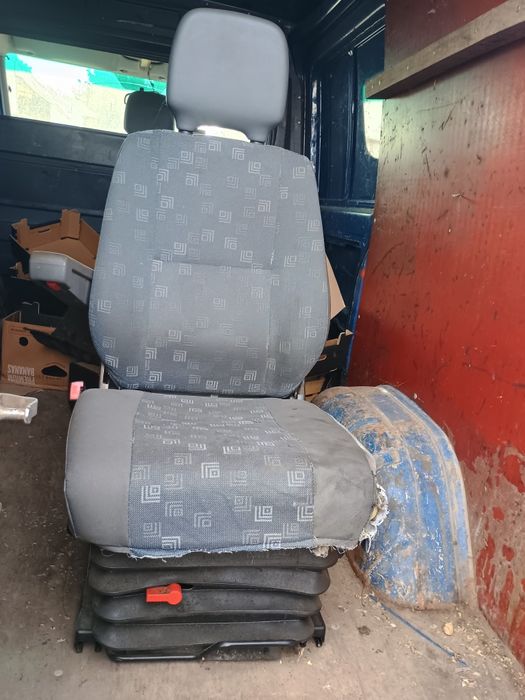 Fotel kierowcy pneumatyczny Mercedes sprinter w903