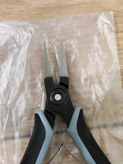 Szczypce precyzyjne dla elektroników Knipex, ESD