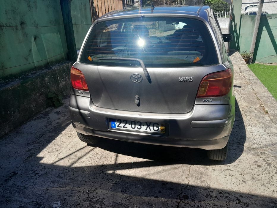 Toyota yaris 1000 vvt-i   impecável