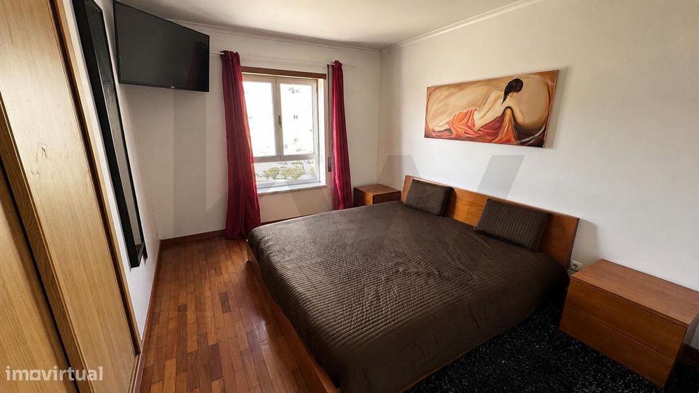 T3 com Varanda e Excelente Luminosidade | Amadora
