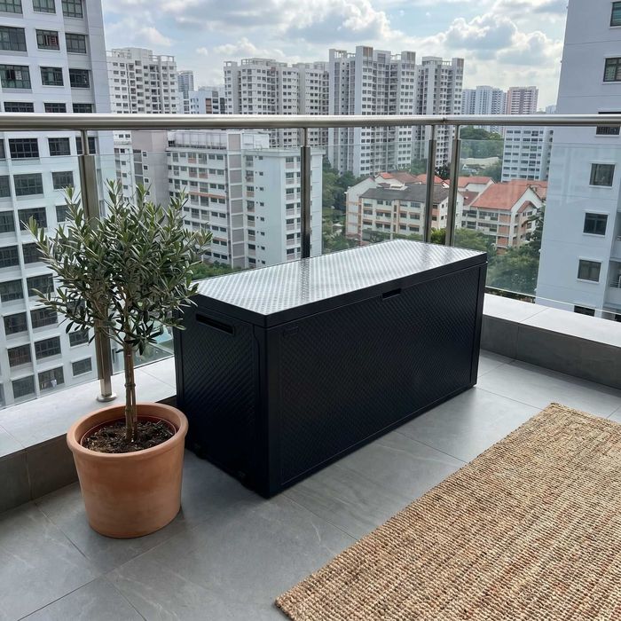 Skrzynia ogrodowa 277L | Grafitowy pojemnik na poduszki i akcesoria | Na taras, balkon / do ogrodu | Kółka, uchwyty, zamknięcie na kłódkę