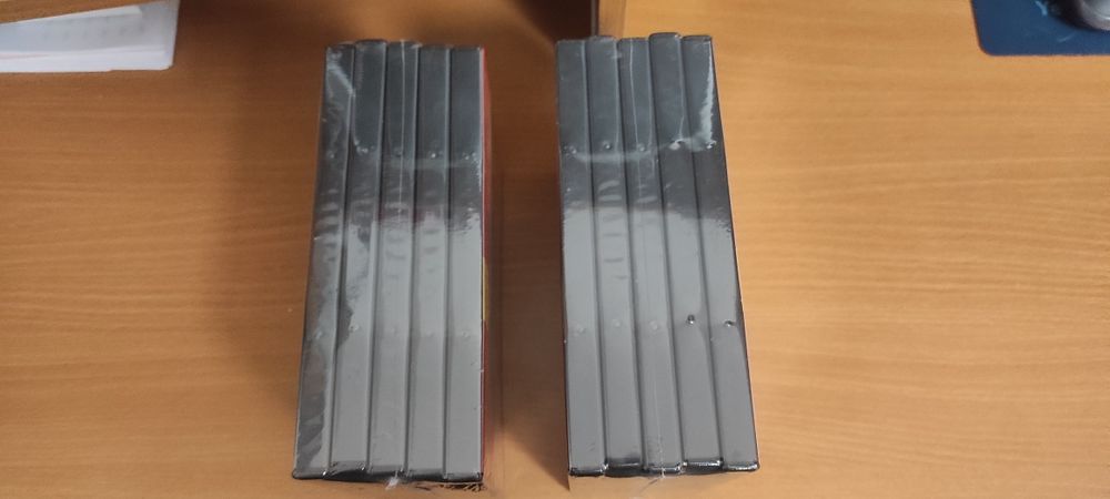Vendo 2 pack de 5 caixas cada de arquivadores de CD'S/DVD. Novos