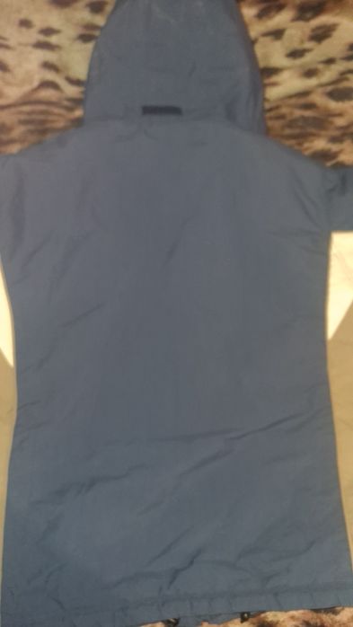 Демісезонна куртка фірми Campus