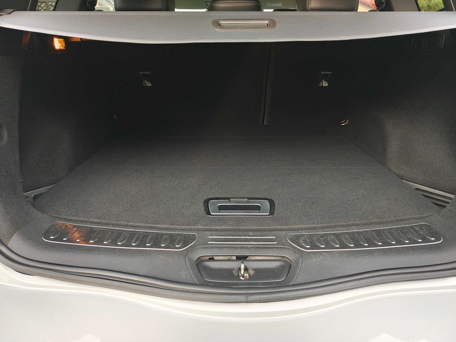 Koleos, 177KM, 4x4, w ciągłym użytkowaniu, wygląda bardzo dobrze...