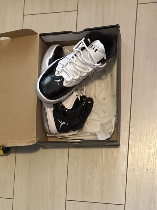 Tenis Jordan Max Aura tam 41 Novos