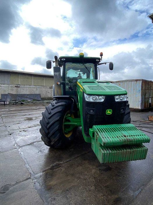 Трактор JOHN DEERE 8335R