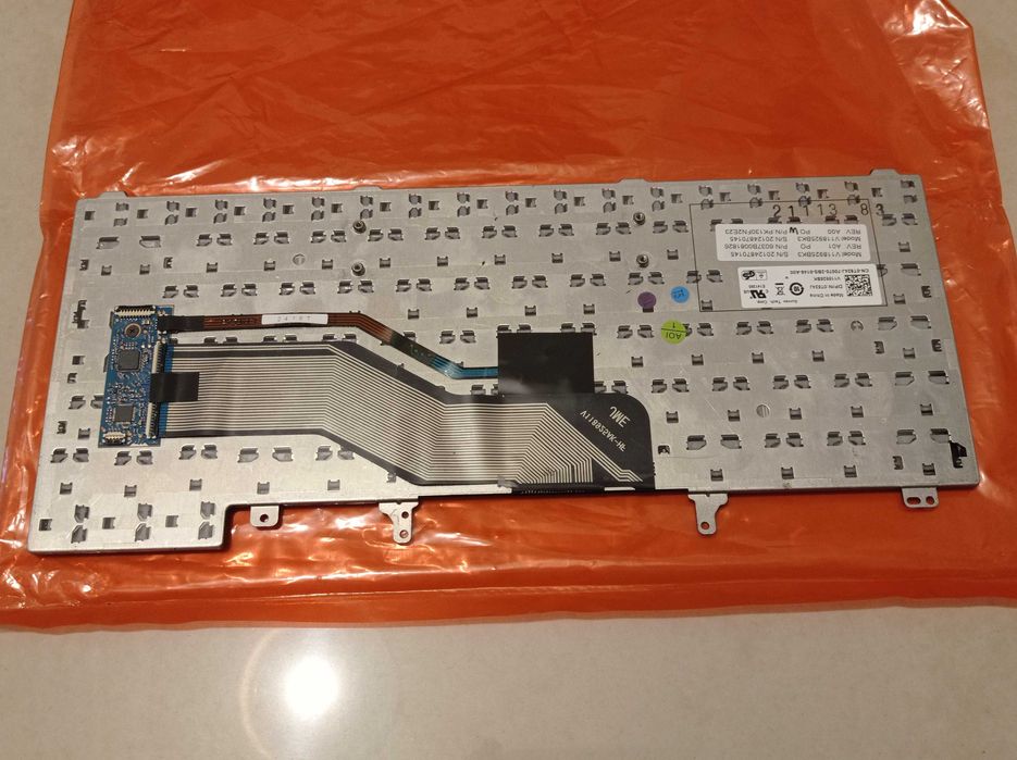 Teclado Dell Latitude XT3 E6420 E6430 E5420 E5430 E6320 (Novo)