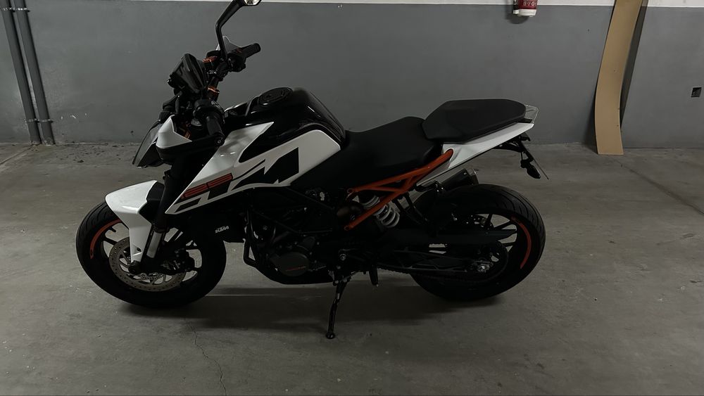 KTM Duke 125 ABS
