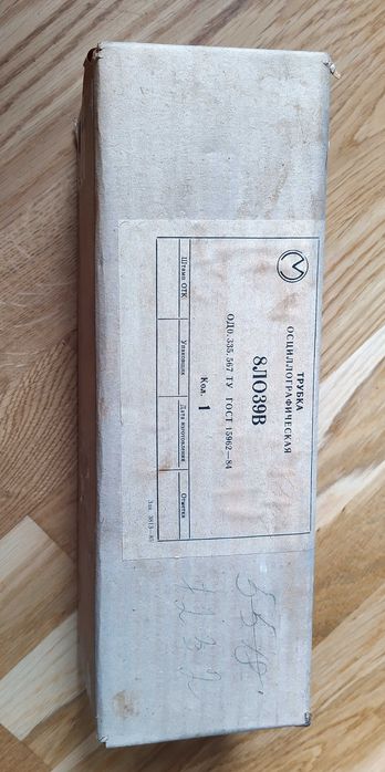 Трубка осциллографа   8ЛО39В   новая в упаковке